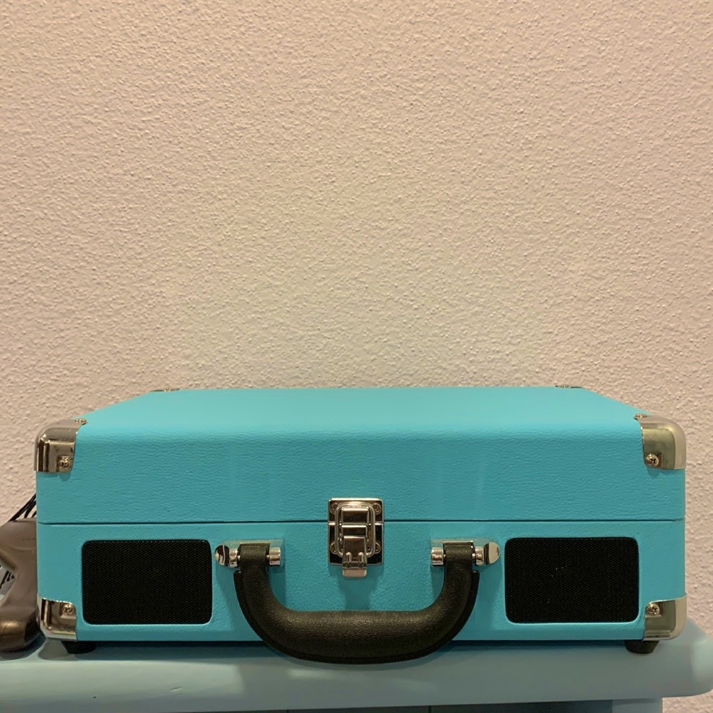 Retro record player. Brand new. Never used no original box